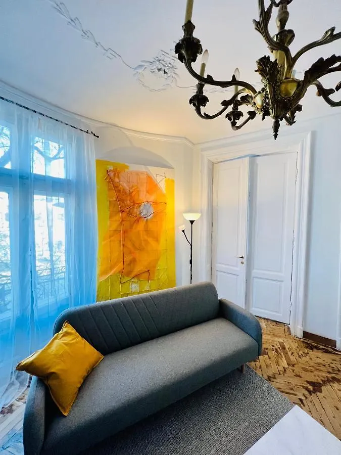 Sada Art Gallery Apartment Bukarest